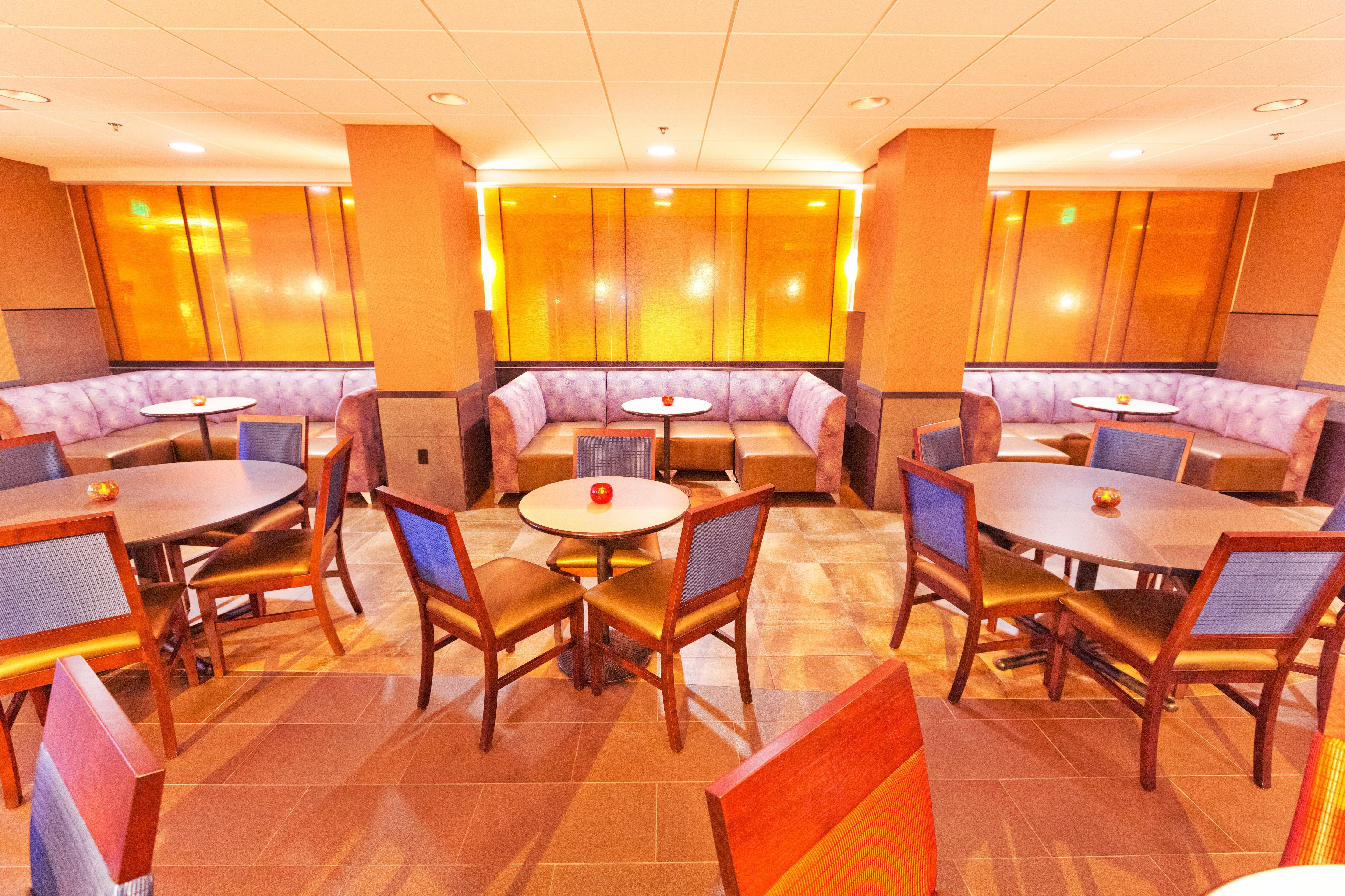 Holiday Inn Des Moines-Downtown-Mercy Campus By Ihg Экстерьер фото