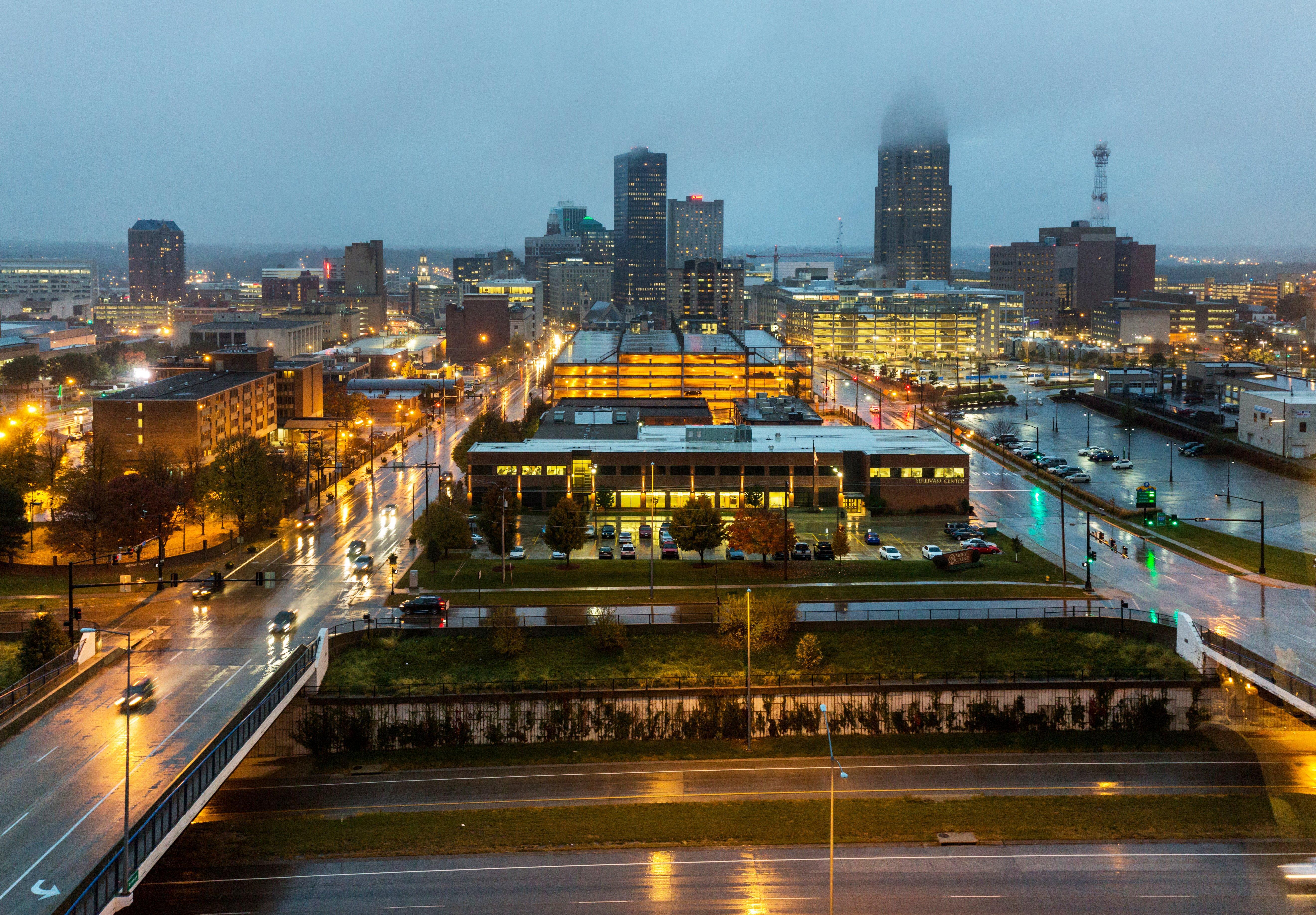Holiday Inn Des Moines-Downtown-Mercy Campus By Ihg Экстерьер фото