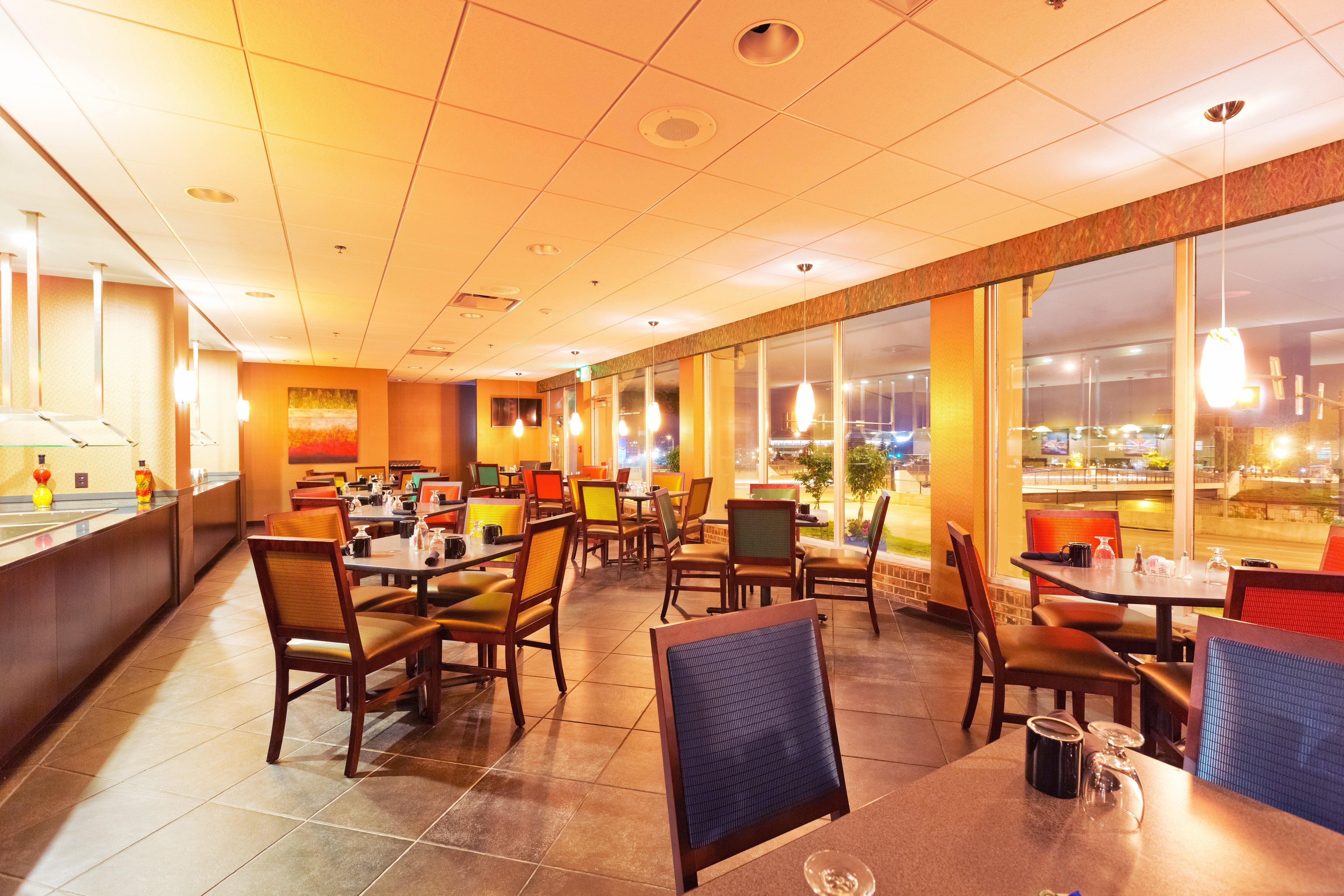Holiday Inn Des Moines-Downtown-Mercy Campus By Ihg Экстерьер фото